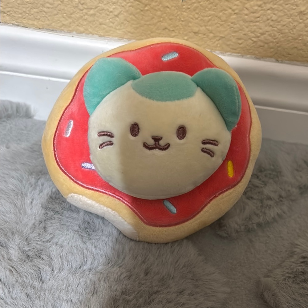 Cute Cat Donut Plush Toy